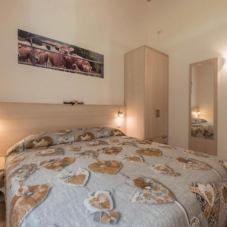 Nonno Bigi Tulipano Apartment Tremosine ภายนอก รูปภาพ